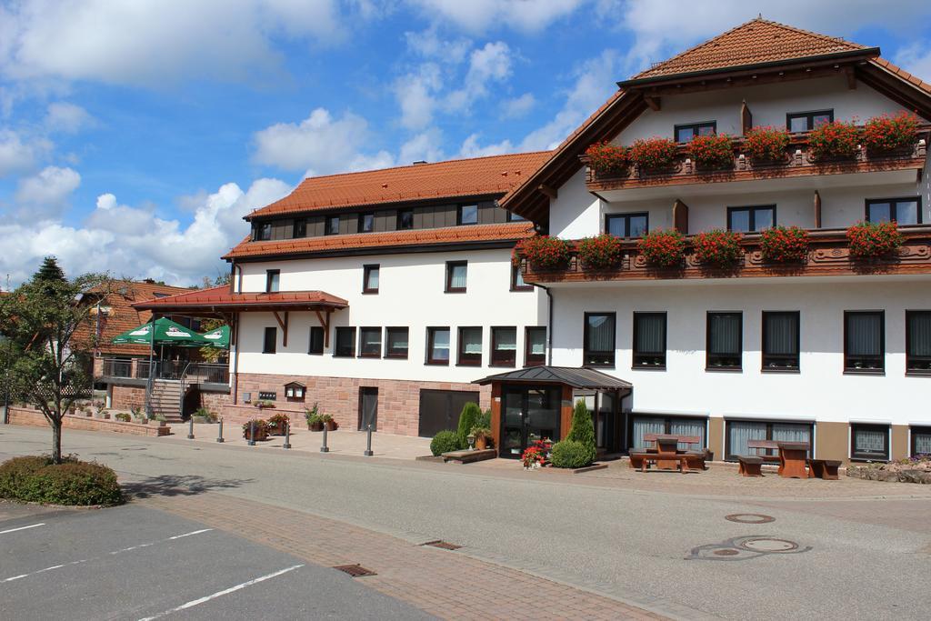 Hotel Drei Lilien Waldbrunn  Exteriör bild